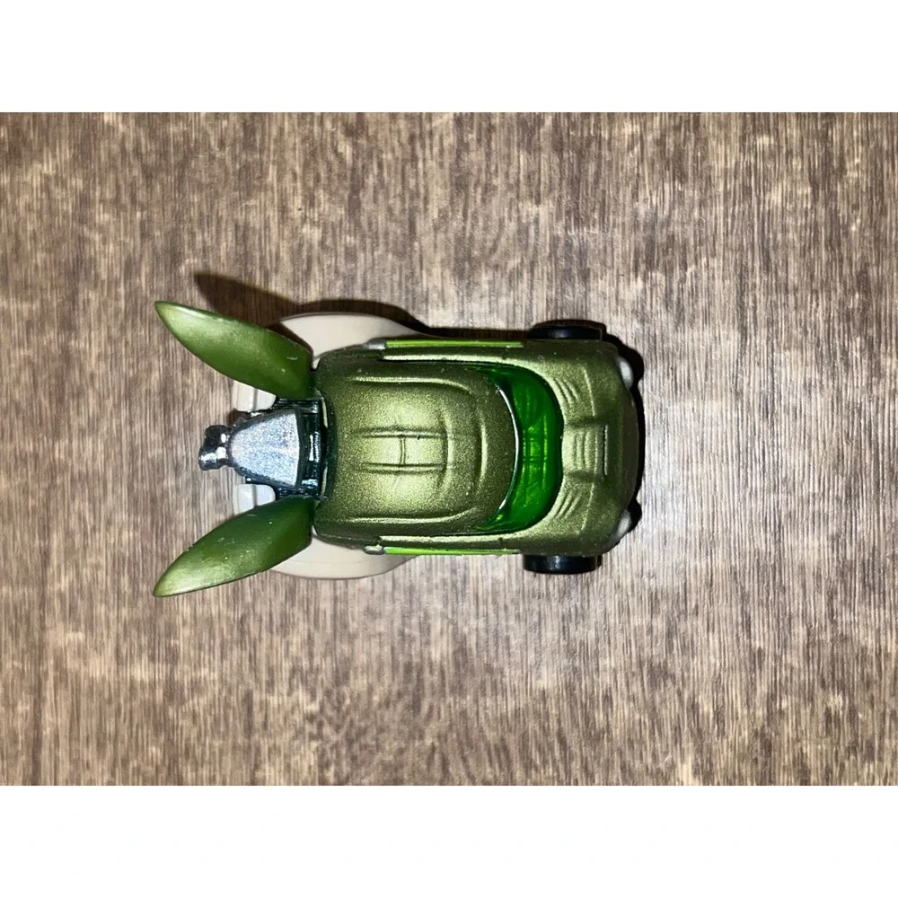 Hot Wheels Star Wars Character Yoda 2024 Loose Die Cast EUC Disney Movies